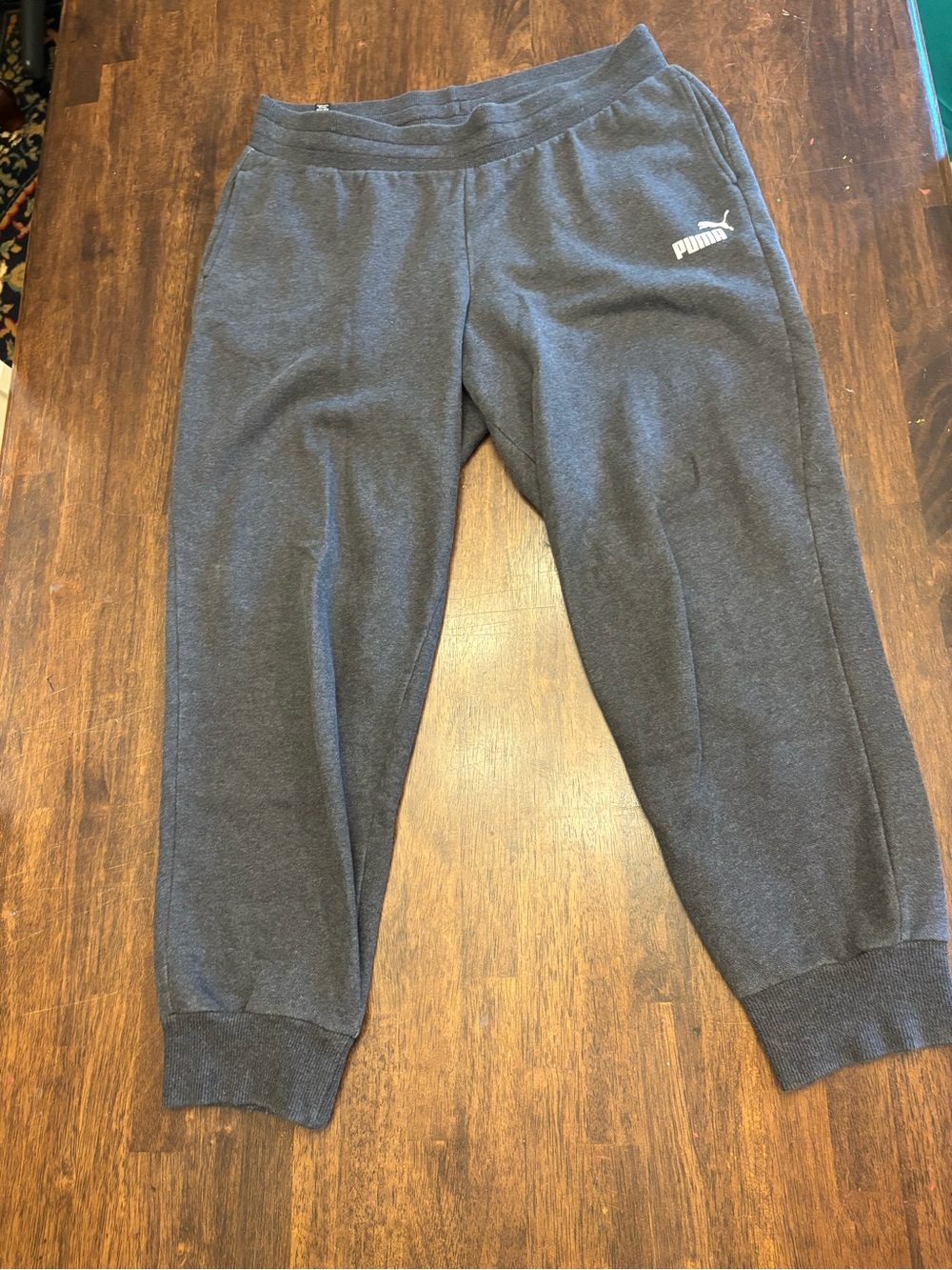 Puma Men’s Large Grey Fleece Jogger Sweatpants Athletic Lounge Pants Logo